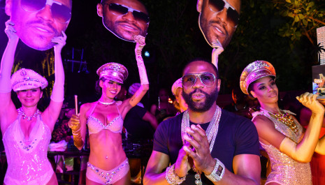 Αήττητος και δισεκατομμυριούχος: Ποιος είναι ο Μέιγουεδερ που έρχεται στην Αθήνα για τον Ζαμπίδη