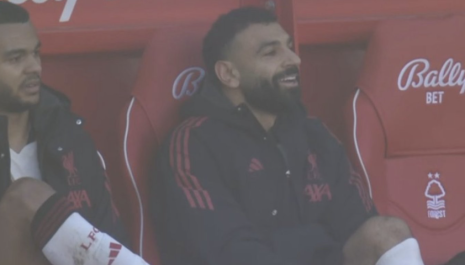 Αδιόρθωτος Σαλάχ: Γελούσε ειρωνικά την ώρα της αλλαγής του από τον Σλοτ (video)