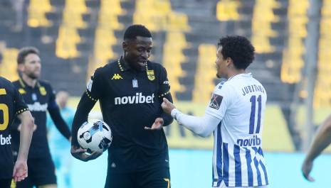 Ο Χόνγκλα έπαιξε με ένεση και έκανε την καλύτερή του εμφάνιση