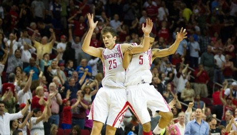 O άνθρωπος που εξαπάτησε τρεις παίκτες του NBA καταδικάστηκε με ποινή φυλάκισης 20 ετών