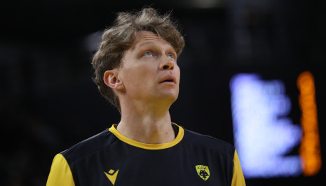 Εκτός ο Κουζμίνσκας ενόψει Μπανταλόνα, ατομικό για Γκρέι στην ΑΕΚ