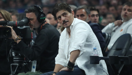 Άγρια γκάζια από Γιαννακόπουλο σε προπονητή και παίκτες, ζήτησε το πρωτάθλημα