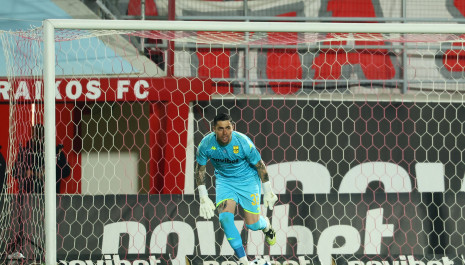 Ο Αθανασιάδης… κλείνει το μάτι στον Αρη για τη νέα σεζόν