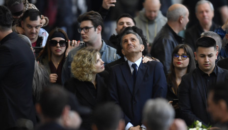 Οι Ρουμάνοι μιλούν για τον Ραζβάν Λουτσέσκου: «Έδωσε παράδειγμα αξιοπρέπειας»