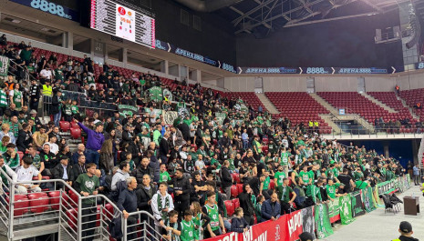 «Πράσινη» απόβαση στη Σόφια: Μαγική ατμόσφαιρα από σχεδόν 6.000 φίλους του Παναθηναϊκού (video)