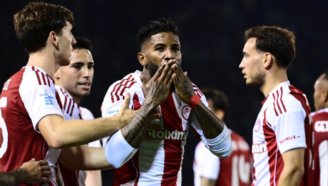 Ο «Μέντι» τους στήριξε, εκείνοι το ανταπέδωσαν και ο κανονικός Ολυμπιακός έβγαλε δόντια στη Λεωφόρο