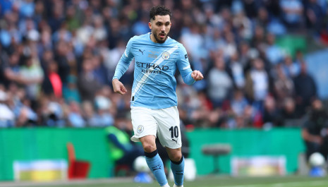 Ο Τσέρκι «απειλεί» να καταρρίψει το ιστορικό ρεκόρ του Καντονά στην Premier League