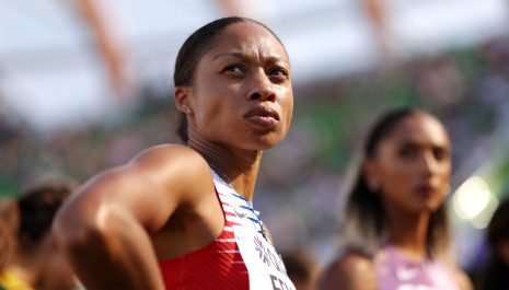 Η θρυλική Άλισον Φίλιξ επιστρέφει στο ταρτάν στα 40 της με όνειρο να τρέξει στο Λος Άντζελες το 2028