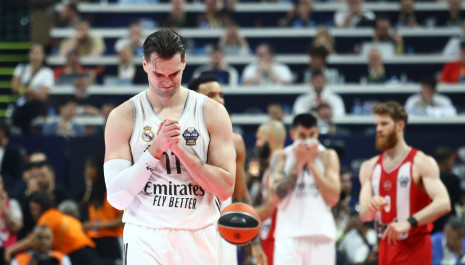 Αιχμές Χεζόνια για τη διαιτησία: «Κάτι περίεργο συνέβη στο τέλος»