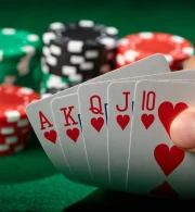 Τα οφέλη και τα μειονεκτήματα όταν πηγαίνεις γρήγορο πάσο στο Πόκερ!