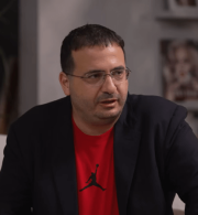 «Γκάζια» Γιανάι στους παίκτες της Χάποελ και στήριξη σε Ιτούδη: «Όποιος δεν σέβεται τα λεφτά που δίνω, δεν θα είναι εδώ»