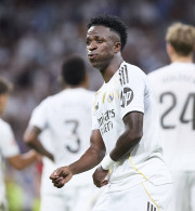 Με την υπογραφή του Βινίσιους, η Ρεάλ απέκλεισε την Μπενφίκα του Παυλίδη