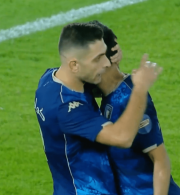 Ο Ευθύμης Κουλούρης σκόραρε ξανά και οδηγεί την Αλ Ούλα προς την άνοδο (video)