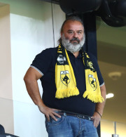 Γιατί η ΑΕΚ ψήφισε παραμονή Λανουά