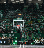 Κάλεσμα της Θύρας 13 για συγκέντρωση στο ξενοδοχείο του Παναθηναϊκού πριν τον τρίτο τελικό