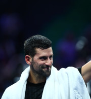 Κοστίζει 10 εκατ. ευρώ, έχει τρεις ορόφους, εννέα υπνοδωμάτια, οκτώ μπάνια - Μέσα στην πολυτελή βίλα του Τζόκοβιτς (video)