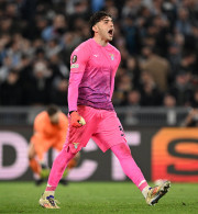 Σάρι για Μανδά: «Στεναχωρήθηκα όταν έφυγε γιατί είναι εξαιρετικός τερματοφύλακας»