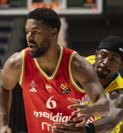 Αβέβαιο το μέλλον του Τζάρεντ Μπάτλερ στον Ερυθρό Αστέρα