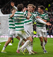 Η Σέλτικ ισοφάρισε στο φινάλε την Ρέιντζερς κι έστειλε την Χαρτς στο +6