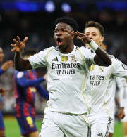 Δεν μπορούσε να κρύψει την χαρά του - Έτσι αντέδρασε ο Βινίσιους στην ήττα της Μπαρτσελόνα