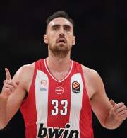 Μιλουτίνοφ: «Δεν πρέπει να μας ξεγελάσει το φιλικό περιβάλλον κόντρα στον Ερυθρό Αστέρα»