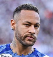 Μήνυση κατά του Νεϊμάρ - Μαγείρισσα καταγγέλλει ότι δούλευε έως και 16 ώρες την ημέρα στην έπαυλή του