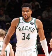 Ήττα για τους Μπακς στο Μαϊάμι παρά την σούπερ εμφάνιση του Γιάννη, εντυπωσιακό triple-double του Γιόκιτς στο Σαν Αντόνιο