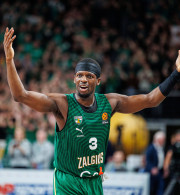 «Αυτό δεν το σφυρίζουν ποτέ στον Σλούκα» - Το σχόλιο του Φρανσίσκο για τον αρχηγό του Παναθηναϊκού