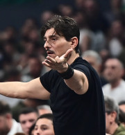 Ο Γιαννακόπουλος έστειλε μήνυμα στην Euroleague με Σκαριόλο: «Βάλτε πρόστιμα σε όλους μας»
