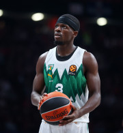 Οι Ισπανοί γράφουν για συμφωνία ανάμεσα σε Φρανσίσκο και Μπαρτσελόνα - Διαψεύδει ο Ραζνάτοβιτς