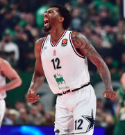 Συνεχίζει και τη νέα σεζόν στο Μιλάνο ο Μπρουκς - Τι είπε για την αντικατάσταση του Μεσίνα