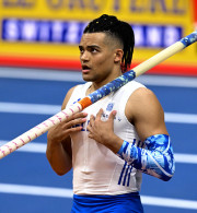 Ακύρωσε τον αγώνα στο Καέν ο Καραλής, επόμενη στάση το δικό του Fly Athens Indoor στην Παιανία