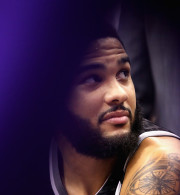 Κόρι Τζόζεφ: Ένας defibrillator στον Πειραιά που δικαίωσε την προφητεία του παππού