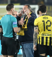 Ηλιόπουλος: «Πήγα στον Μάκελι πριν το ματς και του είπα ότι υπάρχουν φήμες...»