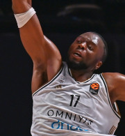 Καμπενγκέλε: «Ήταν ωραίο που είδα του φίλους του Ολυμπιακού στεναχωρημένους»