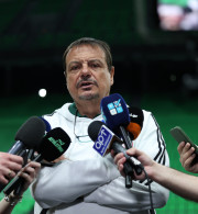 Αταμάν: «Το μόνο που με ενδιαφέρει είναι να νικήσουμε τη Φενέρ» - Τι είπε για τον Χέιζ - Ντέιβις (video)