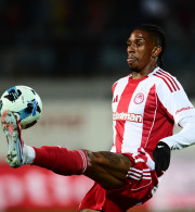 Εστρέλα Αμαδόρα: «Ζητάμε πλήρη διαφάνεια για τις μεταγραφές Κλέιτον και Αντρέ Λουίζ στον Ολυμπιακό»