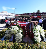 Τελέστηκε το μνημόσυνο για τα θύματα της Θύρας 7 - Ρίγος και συγκίνηση στην «ερυθρόλευκη» οικογένεια (pics)