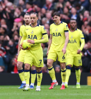 Ο Ντε Τσέρμπι φέρνει πίσω τον... Ποστέκογλου για να σώσει την Τότεναμ