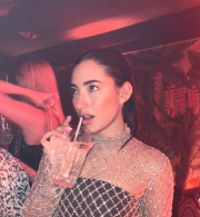 Αυτή κι αν είναι «Special One» - Η εντυπωσιακή κόρη του Ζοσέ Μουρίνιο ξέρει να «κλέβει» τις εντυπώσεις (photos)