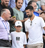Σχεδόν κανένας γονιός δεν το κάνει πια, αλλά ο Τζόκοβιτς επιμένει σε αυτόν τον αυστηρό κανόνα για τα παιδιά του