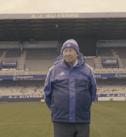 Σάλος με δηλώσεις σπουδαίου προπονητή: «Οι γυναίκες έχουν φαρδιούς γοφούς για να γεννούν, όχι για να παίζουν ποδόσφαιρο»