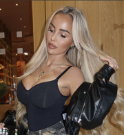 Αυτή είναι η σύντροφος του Κόουλ Πάλμερ που... εντυπωσιάζει το κοινό (photos)