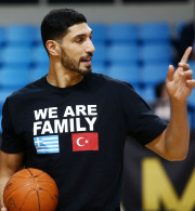 «Είναι προδότρια»: Ο Ένες Καντέρ ξεσπάει για πρωταθλήτρια των χειμερινών Ολυμπιακών Αγώνων