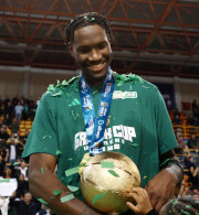 «Δεν σας ακούω καλά μέσα στις ιαχές για τον MVP»: Το πρώτο... πράσινο μήνυμα του Χέιζ-Ντέιβις