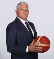 Ο Μανωλόπουλος επέκτεινε τη συνεργασία του με την εθνική ομάδα του Ιράν