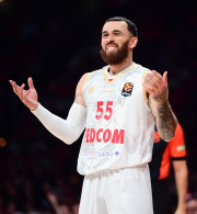 Εκτός δράσης έως και 3 εβδομάδες ο Μάικ Τζέιμς, χάνει πιθανότατα το ματς με τον Παναθηναϊκό