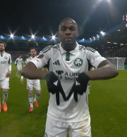 Ο Τεττέη αφιέρωσε το υπέροχο γκολ στη μητέρα του με συγκινητικό τρόπο (video)