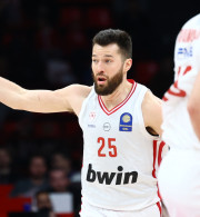 MVP της αγωνιστικής στην Stoiximan GBL ο Άλεκ Πίτερς (video)