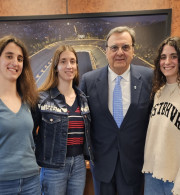 Συναντήθηκαν με τον Κούβελο οι αδερφές Αλεξανδρή: «Κλαίμε συνέχεια τις τελευταίες μέρες»